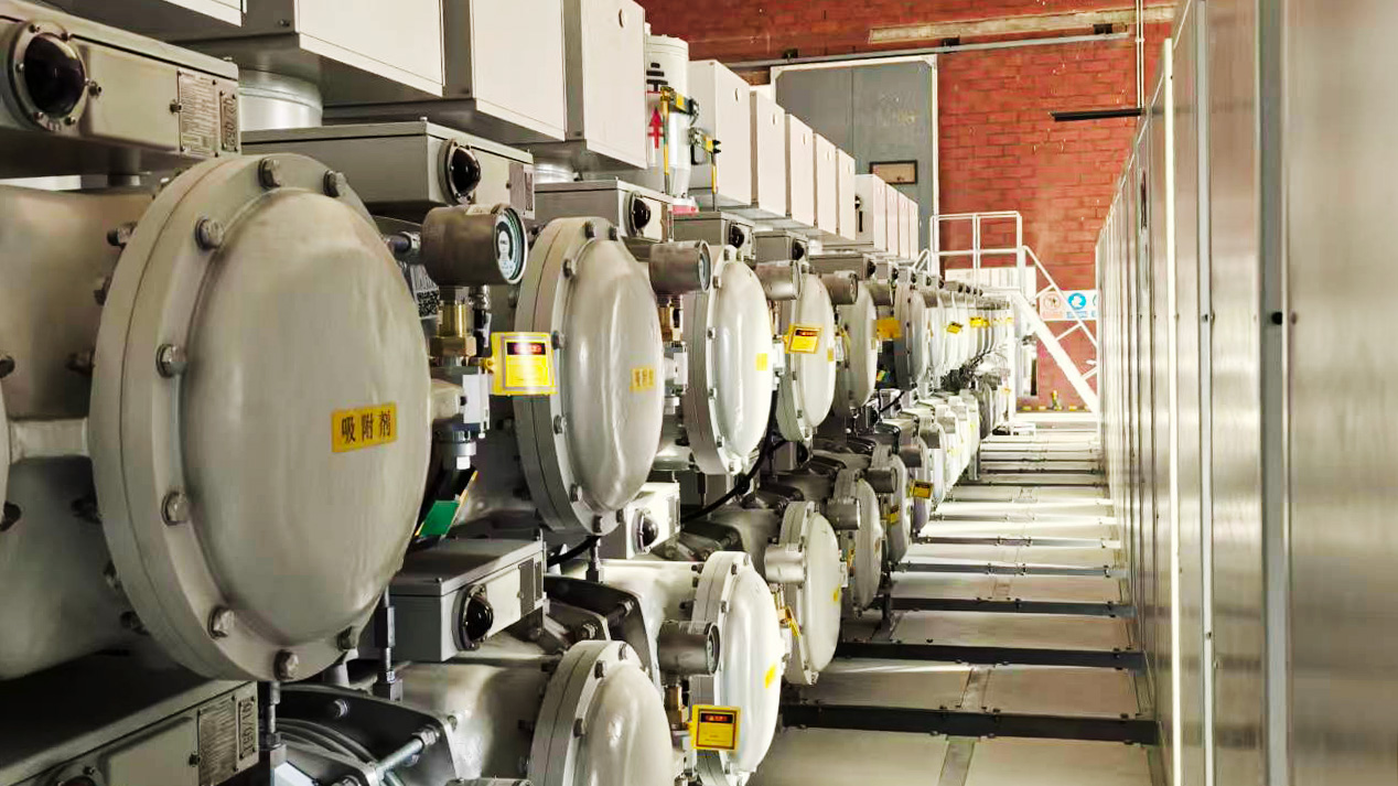 厦门华电GIS设备赋能阿拉善塔木素项目，筑牢天然碱能源发展基石